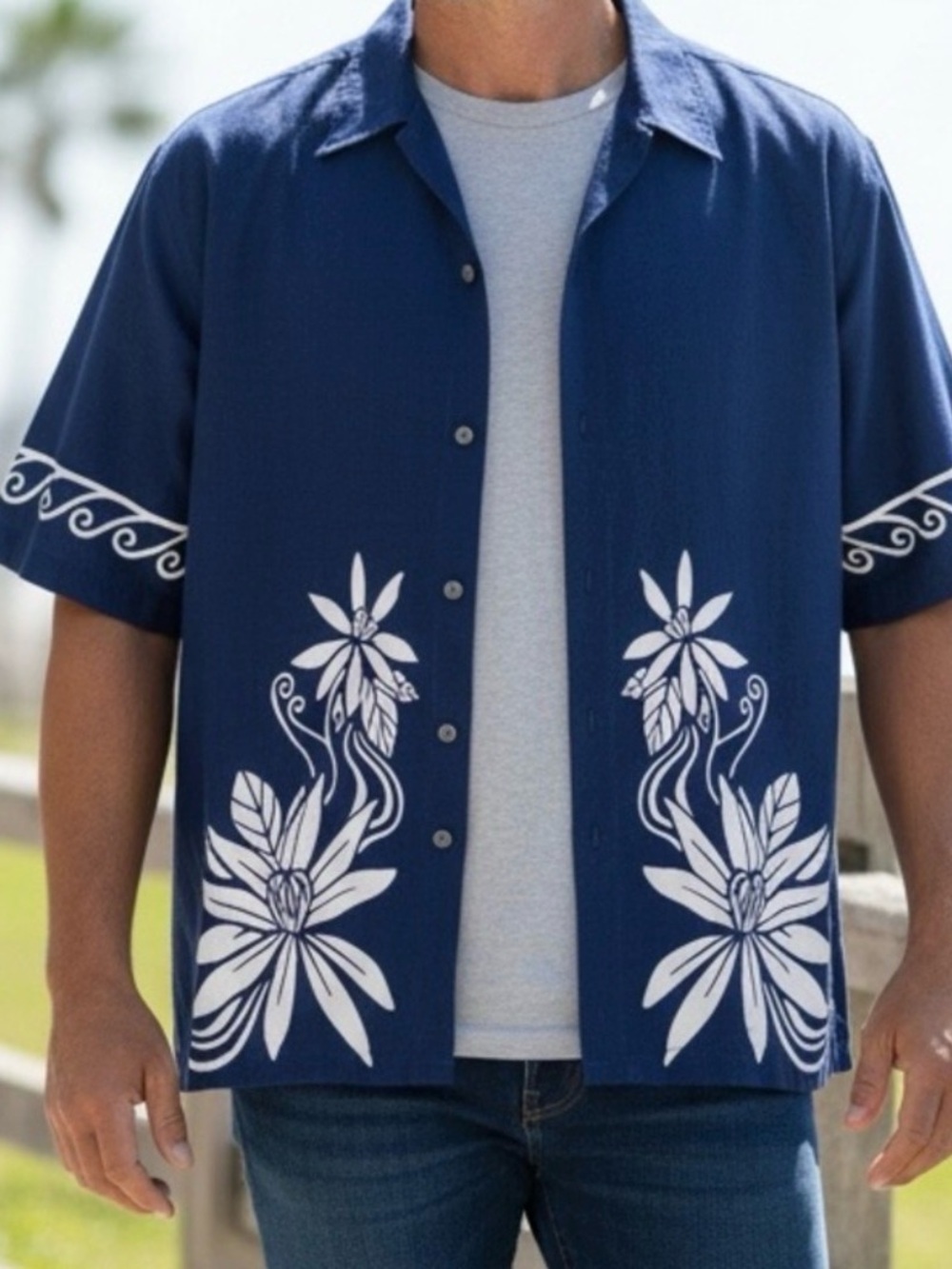 Vintage Hawaiian- COMPIA Moda- Navy Short-Sleeve Button-Down Shirt